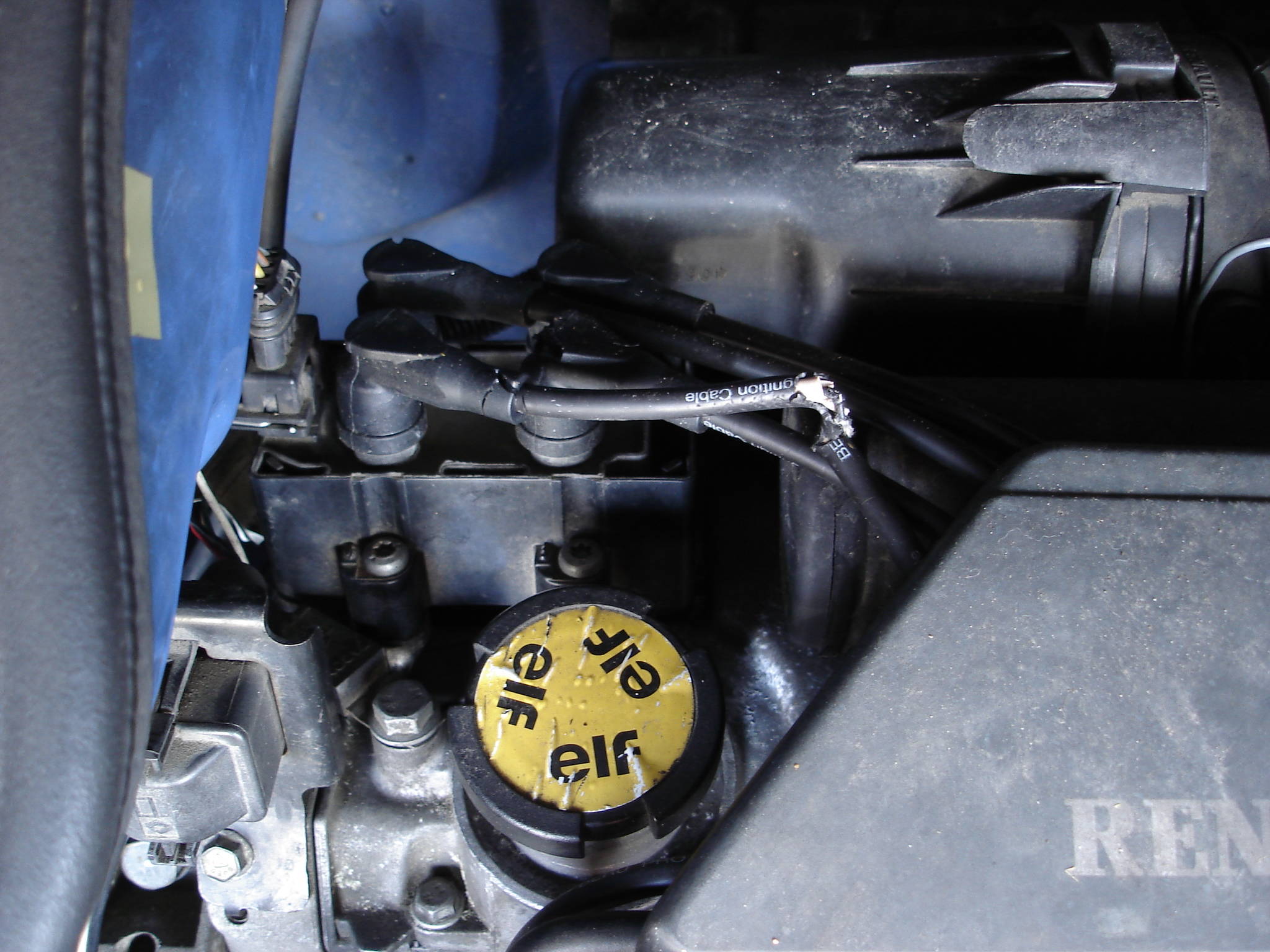Visserie pour monter un cache sous-moteur 5be6138384d4e